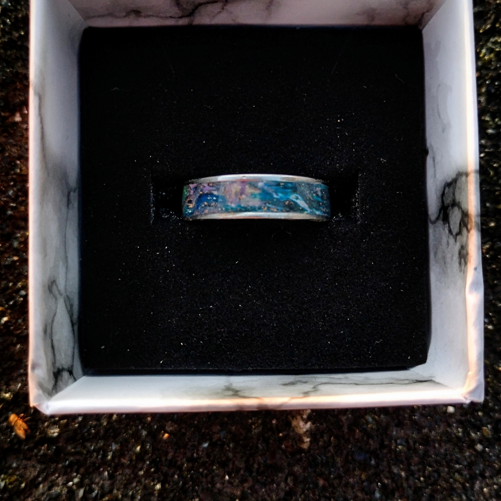 Elegant Blue and Silver Women's Ring
